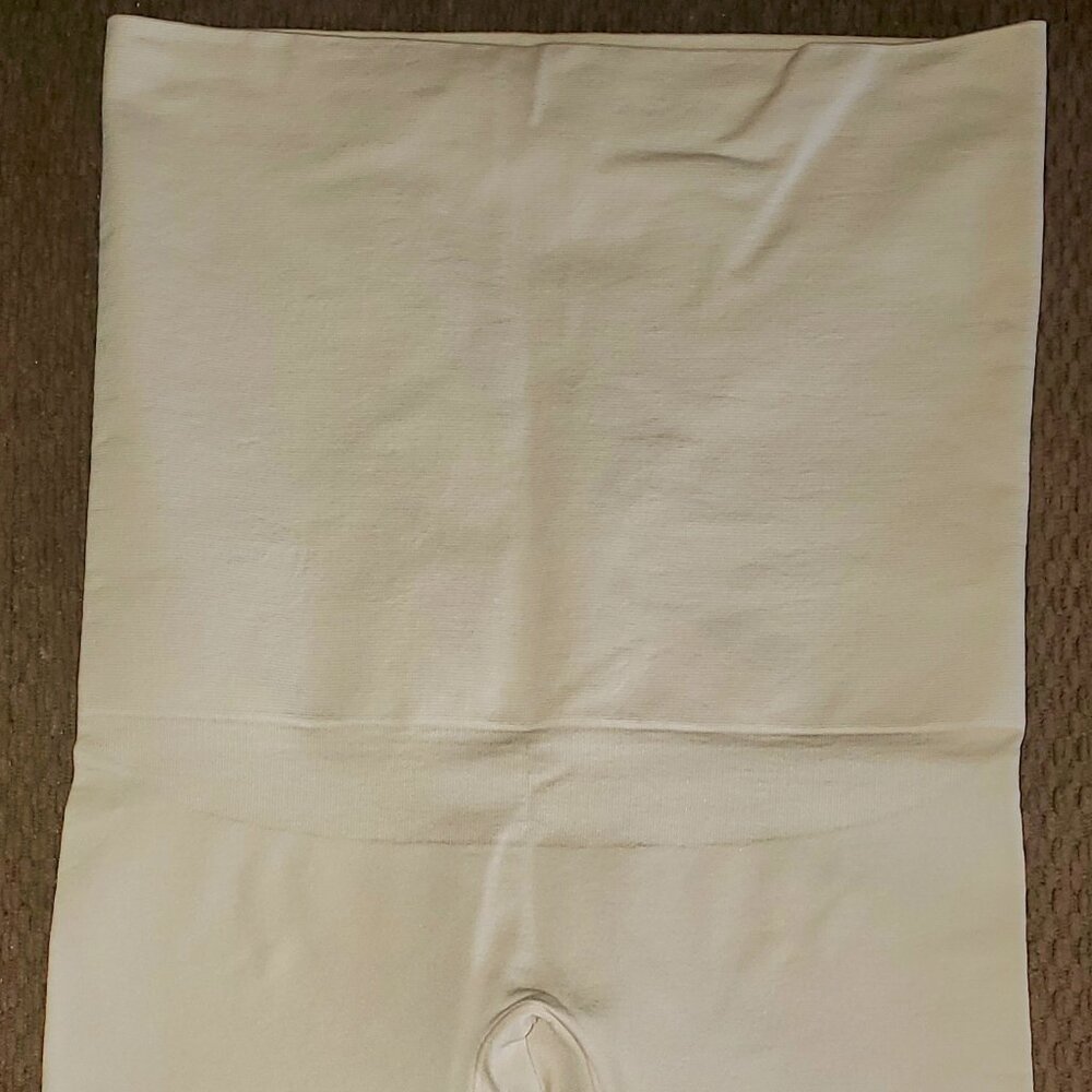 WOMEN'S SHAPING SHORTS (High Waisted, Beige, Shapewear, Size: Small) New